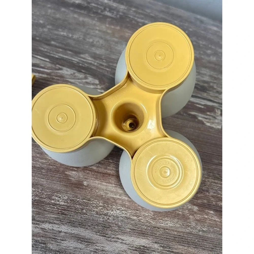 Tupperware vintage condiment